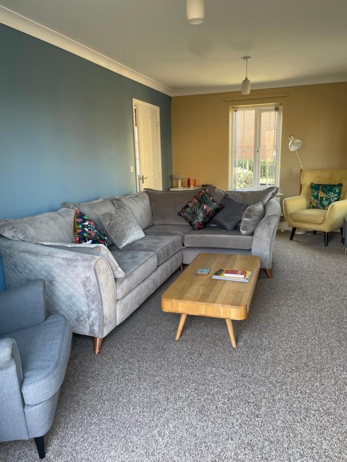 Stunning Large Detached Gloucester, 4 Beds, 3 Bedroom, 2 Bathroom Property, Nr Chelt, The Docks And Quays Sleeps 6 Kültér fotó