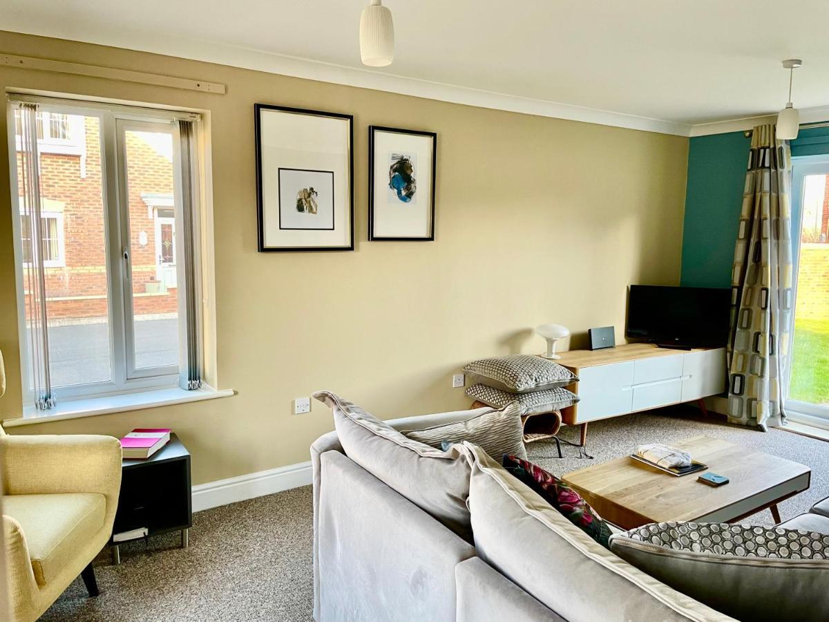 Stunning Large Detached Gloucester, 4 Beds, 3 Bedroom, 2 Bathroom Property, Nr Chelt, The Docks And Quays Sleeps 6 Kültér fotó