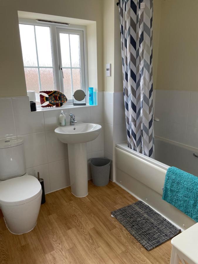 Stunning Large Detached Gloucester, 4 Beds, 3 Bedroom, 2 Bathroom Property, Nr Chelt, The Docks And Quays Sleeps 6 Kültér fotó